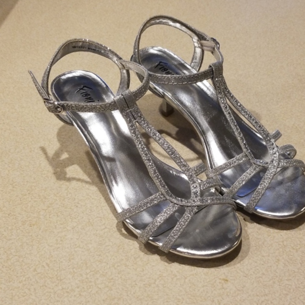 Fioni Silver Heels